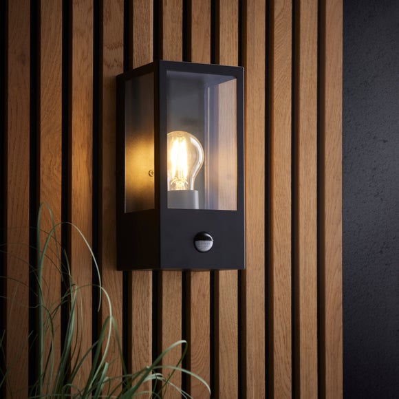 London PIR Wall Light - image 1