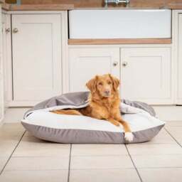 Lords and Labradors Burrow Dog Bed - thumbnail 2