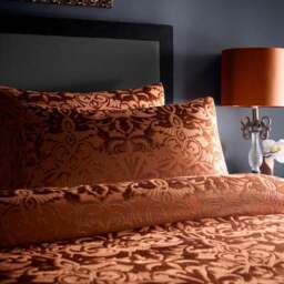 Laurence Llewelyn-Bowen Firenza Duvet Cover and Pillowcase Set - thumbnail 2