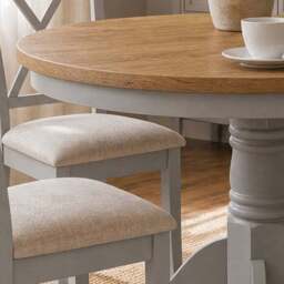 Davenport 4 Seater Round Dining Table with 4 Chairs - thumbnail 3