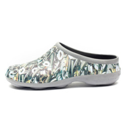 Backdoorshoes Men's Nuts & Bolts Garden Clogs - thumbnail 4