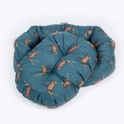 Danish Design Woodland Stag Deluxe Slumber Dog Bed - thumbnail 2