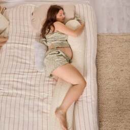 Tutti Bambini Love Cats Bliss Pregnancy Pillow - thumbnail 2