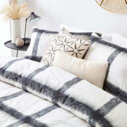 The Linen Yard Faux Mohair Stripe Navy 100% Cotton Duvet Cover & Pillowcase Set - thumbnail 3