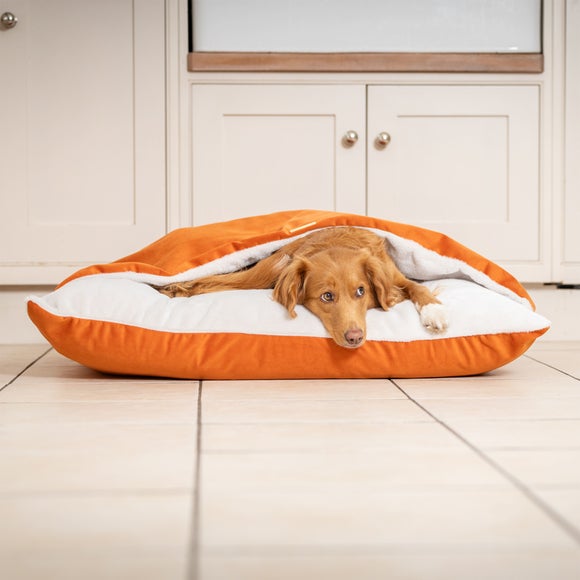 Lords and Labradors Burrow Dog Bed - image 1