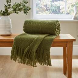 Brushed Boucle Throw Blanket - thumbnail 1