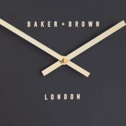 Cedar & Sage Cambridge Round Wall Clock - thumbnail 3