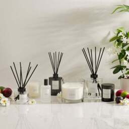 Plum and Patchouli Multi Wick Candle - thumbnail 5