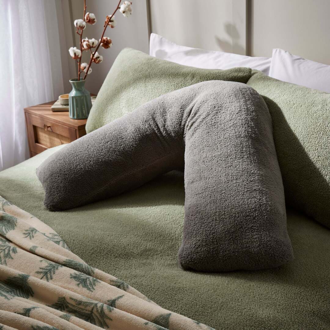 fluffy v shaped pillowcase