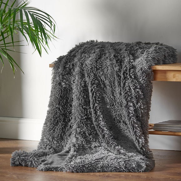 Cuddly Faux Fur Throw Blanket 150cm x 200cm - image 1