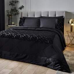 Catherine Lansfield Lattice Cut Velvet Quilted Bedspread - thumbnail 1