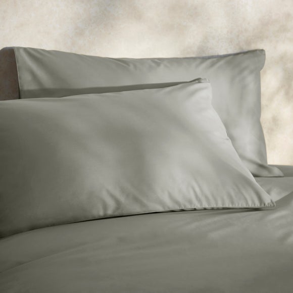 100% Egyptian Cotton 220 Thread Count Standard Pillowcase Pair - image 1