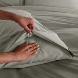 100% Egyptian Cotton 220 Thread Count Standard Pillowcase Pair - thumbnail 4