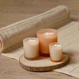 Serenity Balance Pink Pepper Geranium & Amber Candle - thumbnail 4