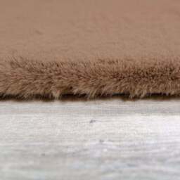 Ivy Luxury Supersoft Faux Fur Rug - thumbnail 4