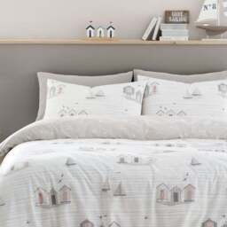 Fusion Beach Huts Duvet Cover and Pillowcase Set - thumbnail 2