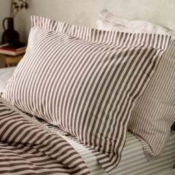 The Linen Yard Hebden Reversible 100% Cotton Duvet Cover & Pillowcase Set - thumbnail 3