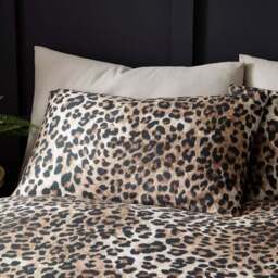 Animal Print Sateen Duvet Cover & Pillowcase Set - thumbnail 2
