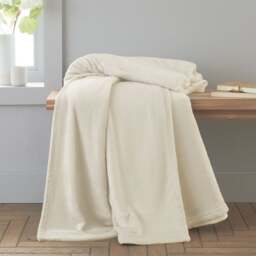 Catherine Lansfield Raschel Velvet Touch Throw Blanket 130cm x 170cm - thumbnail 1