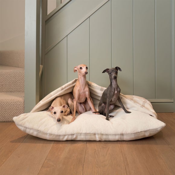 Lords and Labradors Balmoral Tweed Sleepy Burrow Dog Bed - image 1