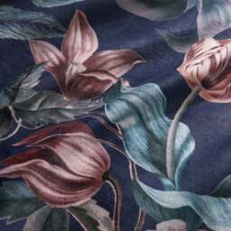 Beatrix Floral Velvet Duvet Cover & Pillowcase Set - thumbnail 3