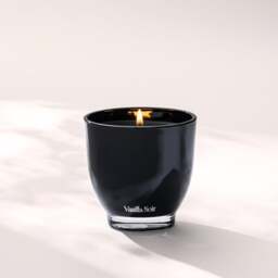 Moments Vanilla Noir Candle - thumbnail 1