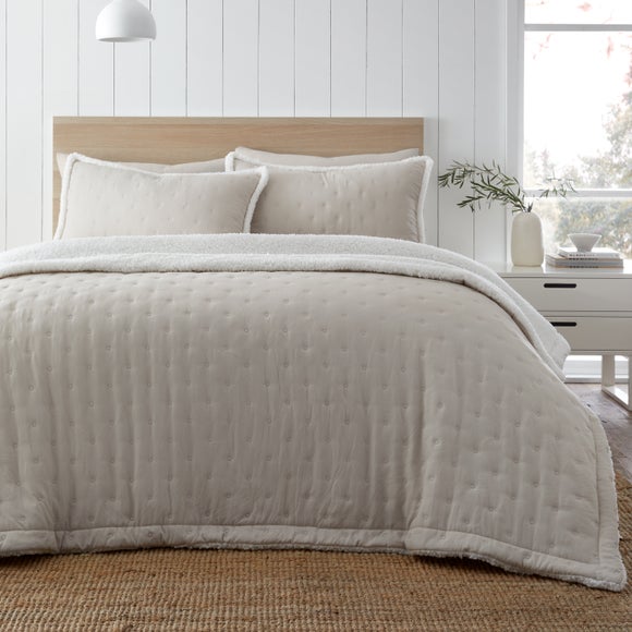 Catherine Lansfield Cosy Nori Soft Sherpa Bedspread - image 1