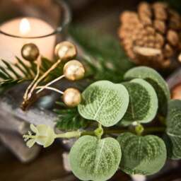 Eucalpytus Spray Candle Holder Wreath - thumbnail 2