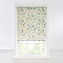 Voyager Green Leaf Moisture Resistant Daylight Roller Blind - thumbnail 3