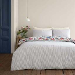 Hayes Floral 100% Cotton Duvet Cover & Pillowcase Set - thumbnail 3