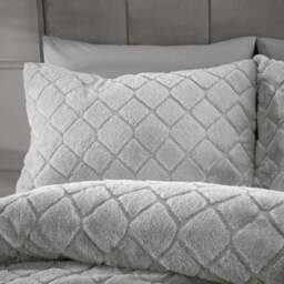 Catherine Lansfield Cosy Diamond Duvet Cover and Pillowcase Set - thumbnail 2