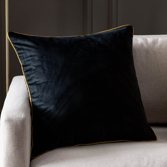 Furn. Square Cushion - image 1