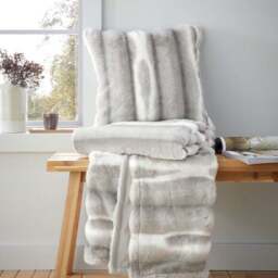 Flint Faux Fur Throw Blanket 130cm x 170cm - thumbnail 5