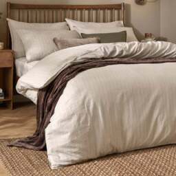 Yard Linear 100% Cotton Duvet Cover & Pillowcase Set - thumbnail 4