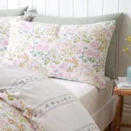 Dreams n Drapes Edith Polycotton Duvet Cover & Pillowcase Set - thumbnail 2