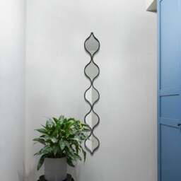 Quinque Teardrop Indoor Outdoor Wall Mirror - thumbnail 1