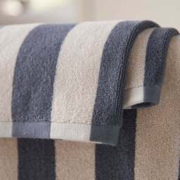Beatrice Stripe Yarn Dye Cotton Towel - thumbnail 2