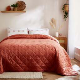 Helston Quilted Bedspread - thumbnail 1