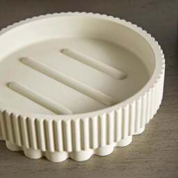Modern Luxe Ribbed Resin Soap Dish - thumbnail 2