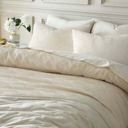 Sirena Jacquard Duvet Cover & Pillowcase Set - thumbnail 4