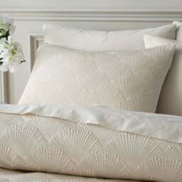 Sirena Jacquard Duvet Cover & Pillowcase Set - thumbnail 2