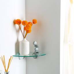 Set of 3 Harbour Housewares Glass Corner Shelves, 20cm - thumbnail 1