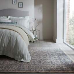 Remy Traditional Floral Rug - thumbnail 1