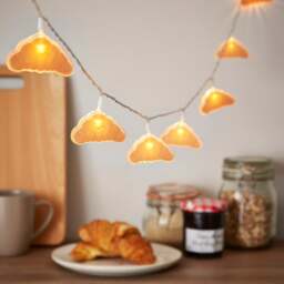 Croissant 10 LED String Lights - thumbnail 1