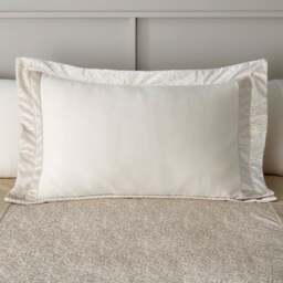 Beverley Champagne Oxford Pillowcase - thumbnail 1