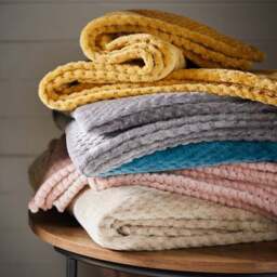 Evan 200cm x 200cm Throw Blanket - thumbnail 4