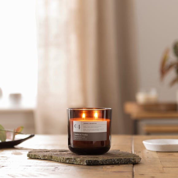 Amber and Tonka Candle - image 1