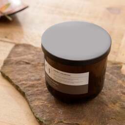 Amber and Tonka Candle - thumbnail 4