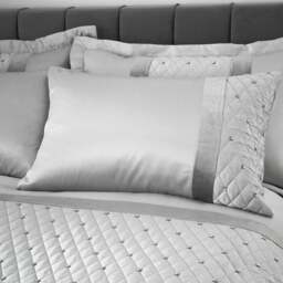 Catherine Lansfield Sequin Duvet Cover and Pillowcase Set - thumbnail 2