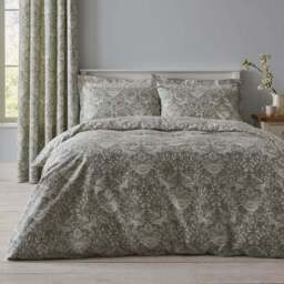 Evesham 100% Cotton Green Duvet Cover and Pillowcase Set - thumbnail 3